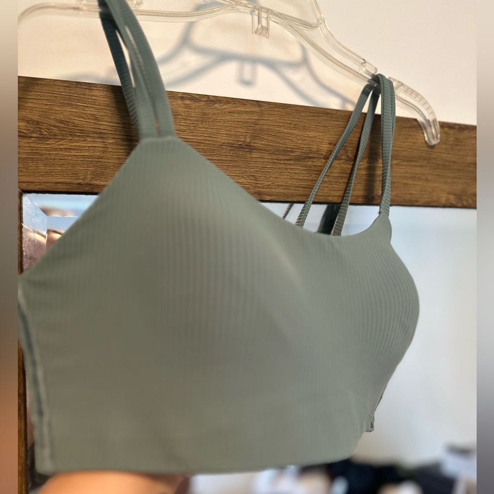 Lululemon Women’s Like a Cloud Ribbed Bra - size 10 - tidewater teal